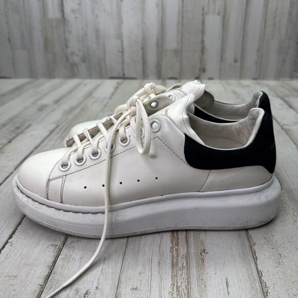 Alexander McQueen Women's Oversized Sneakers Sz 38 US 8 White/Black 553770 - Picture 7 of 14